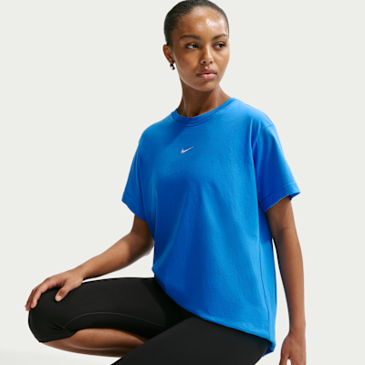 Nike Sportswear Classic Women's Oversized T-Shirt. Nike.com